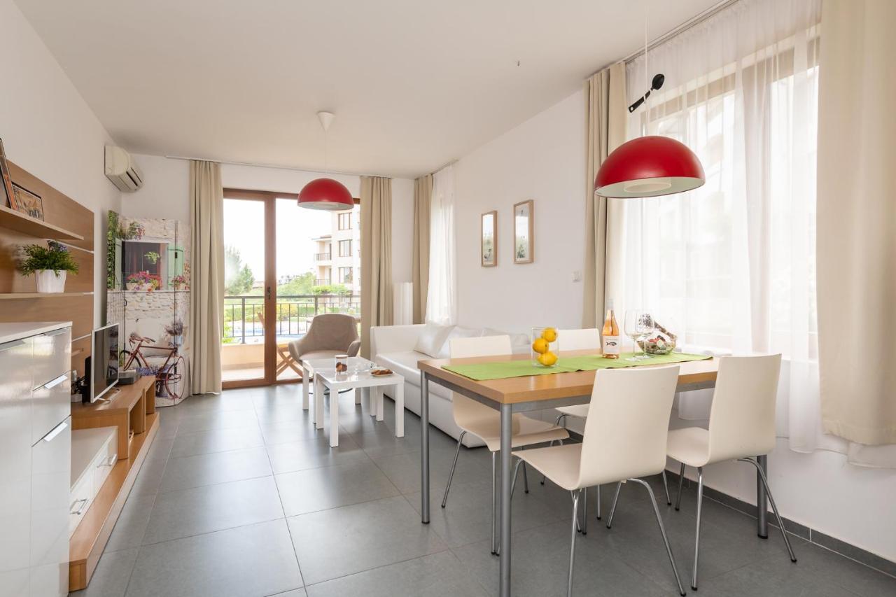 Созопол Парадайс Блу Апартаментс Apartment Bagian luar foto