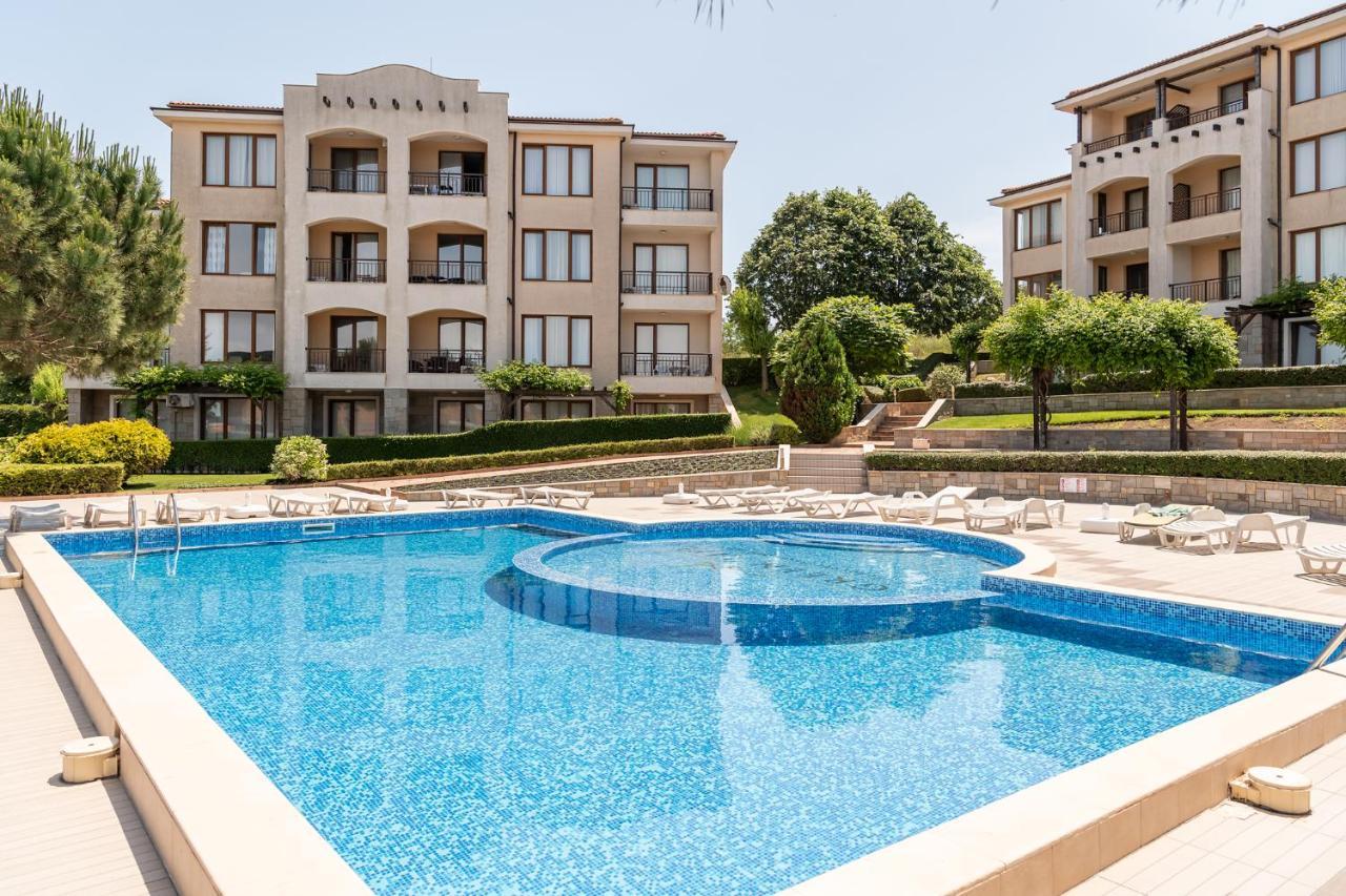 Созопол Парадайс Блу Апартаментс Apartment Bagian luar foto